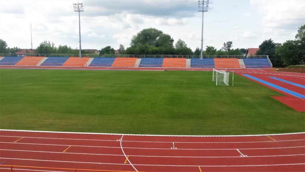 Stadion lekkoatletyczno–piłkarski przy ul. Piłsudskiego 32 w Tarnowie